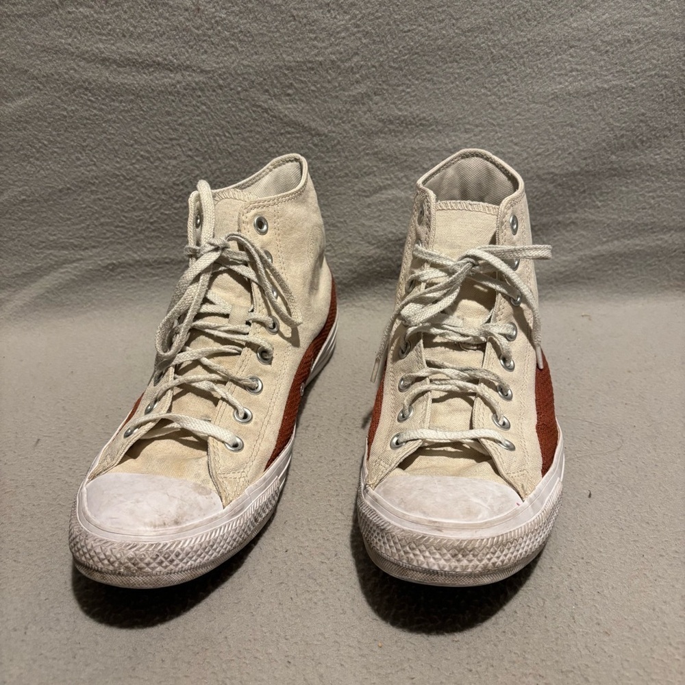 Converse Chuck Taylor High Top Canvas Unisex Sneakers size 9.5 Mens / 11.5 Women - Picture 3 of 8